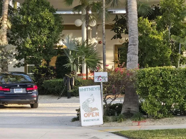 $749,000 | 751 Fox Street, Longboat Key, FL 34228