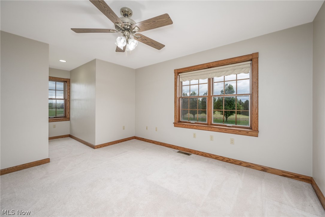 46675 Clarkson Road Rogers, OH 44455 - Photo 23 of 50