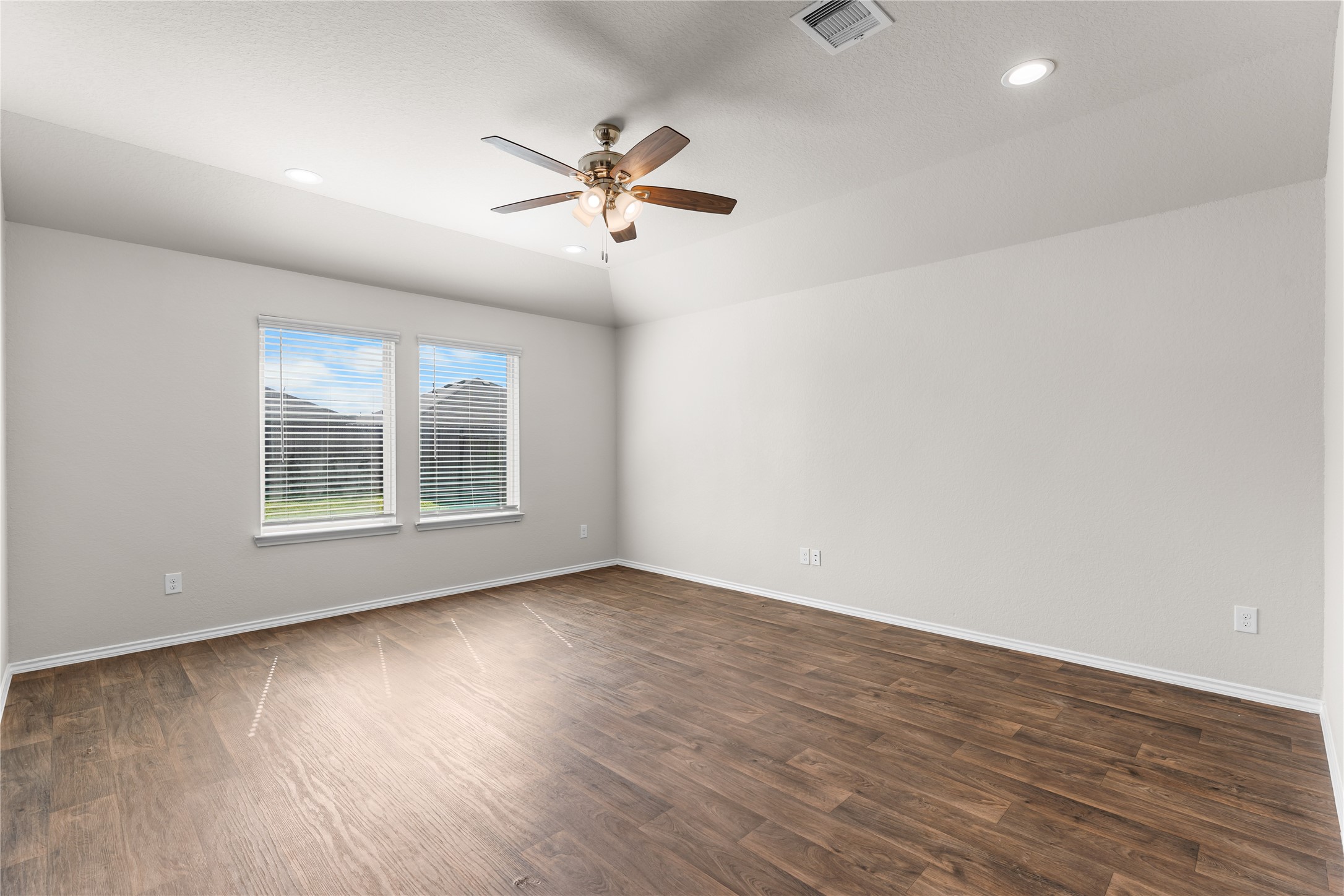 5214 Perkins Ridge Way Katy, TX 77449 - Photo 12 of 29 Gallery Image 12