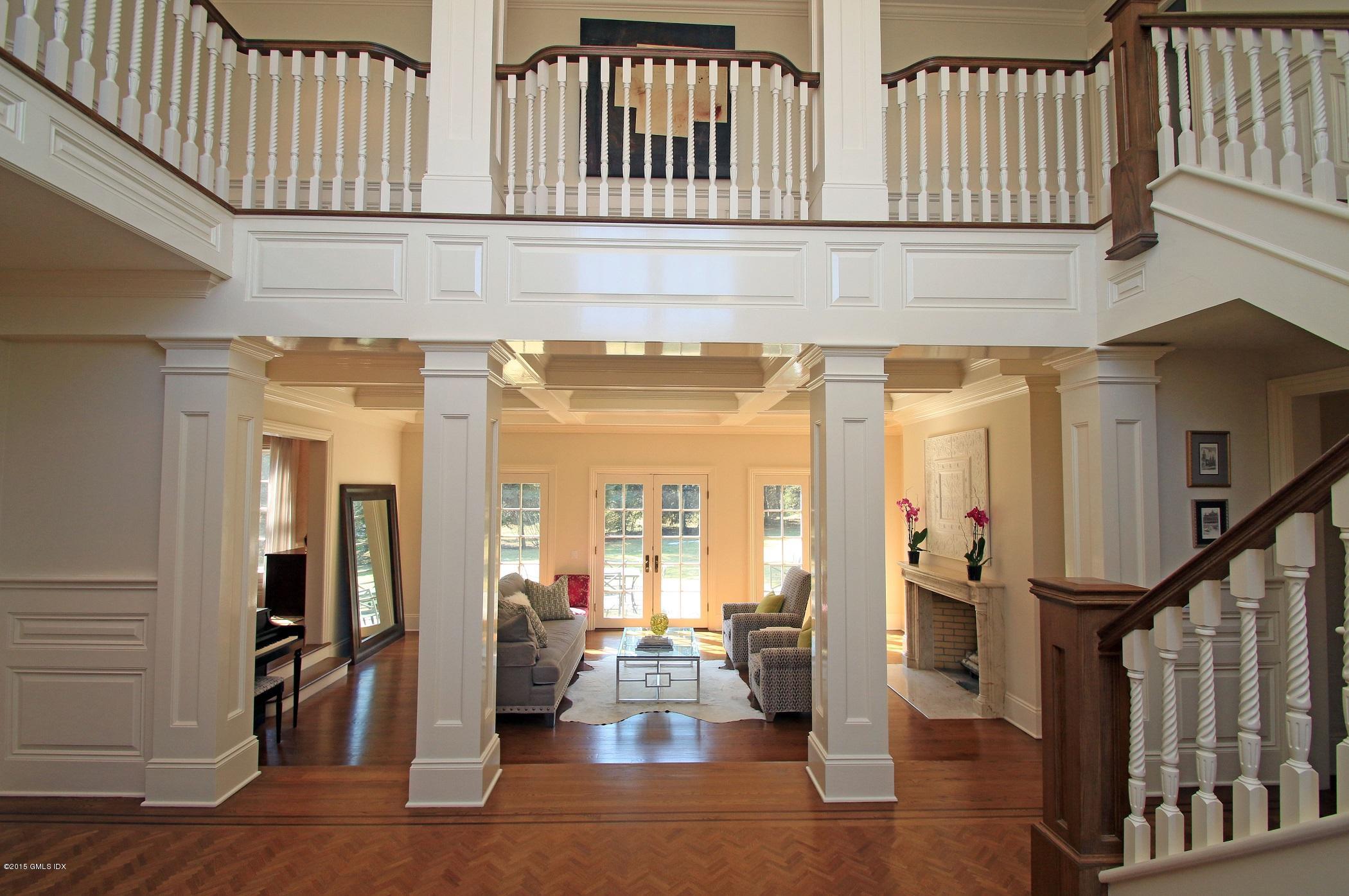 27 Chieftans Road Greenwich, CT 06831 - Photo 2 of 31