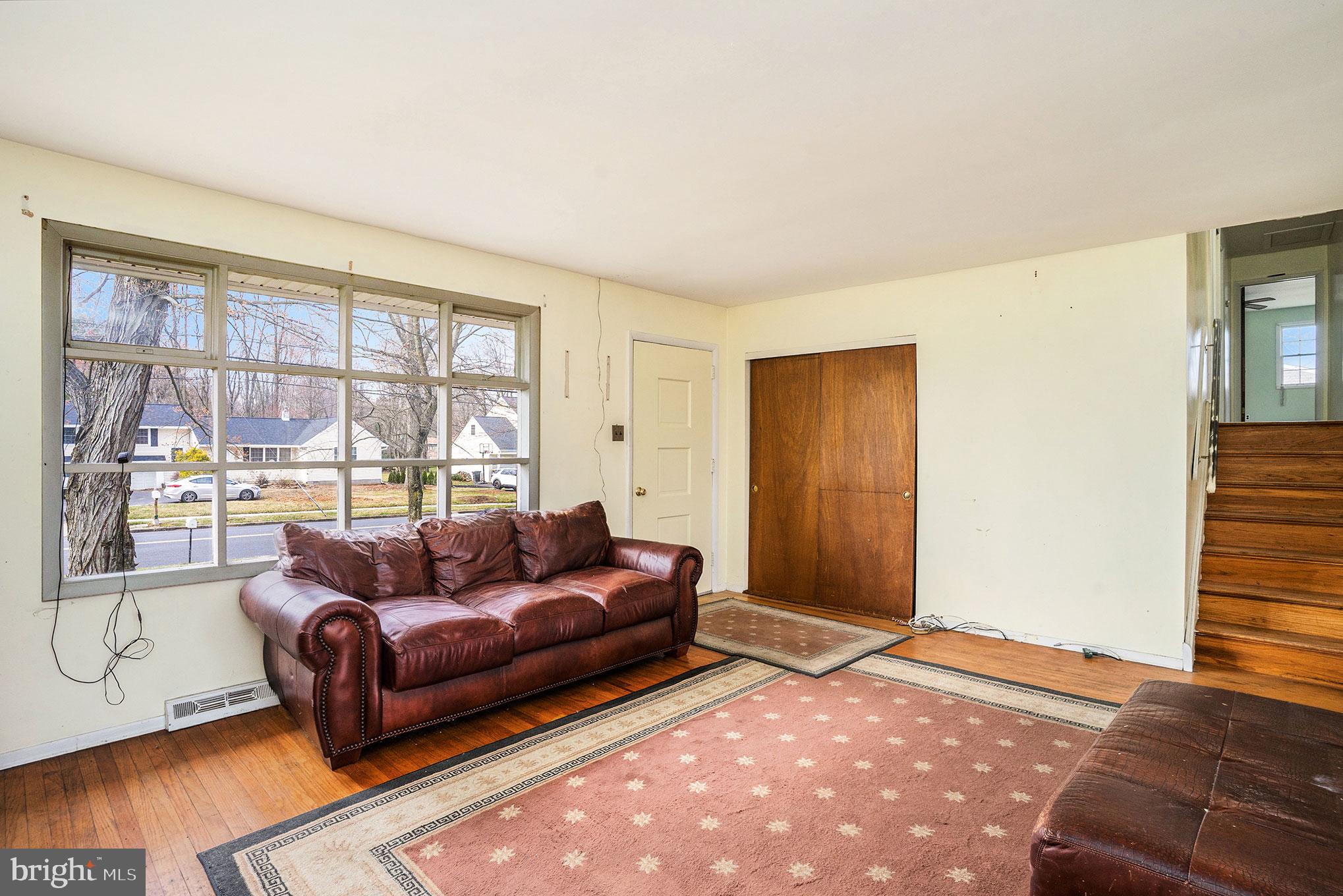 235 Hancock Road North Wales, PA 19454 - Photo 3 of 22