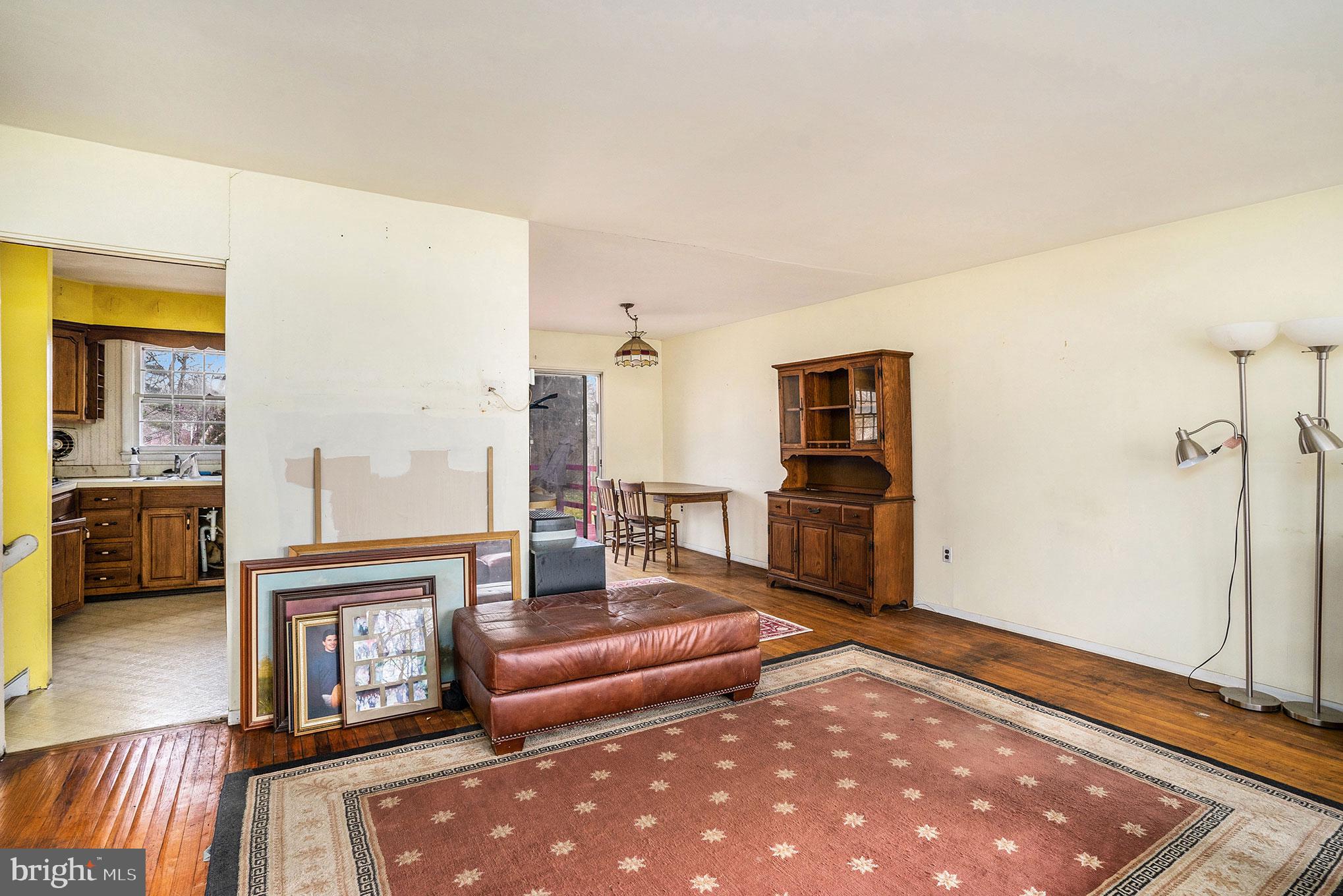 235 Hancock Road North Wales, PA 19454 - Photo 4 of 22