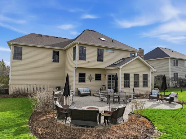 $774,900 | 40W378 Francis Bret Harte Street, St. Charles, IL 60175