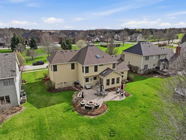 $774,900 | 40W378 Francis Bret Harte Street, St. Charles, IL 60175
