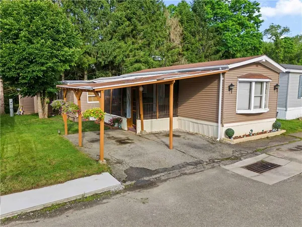 $64,000 | 338 Festival Road, Washington, PA 15301