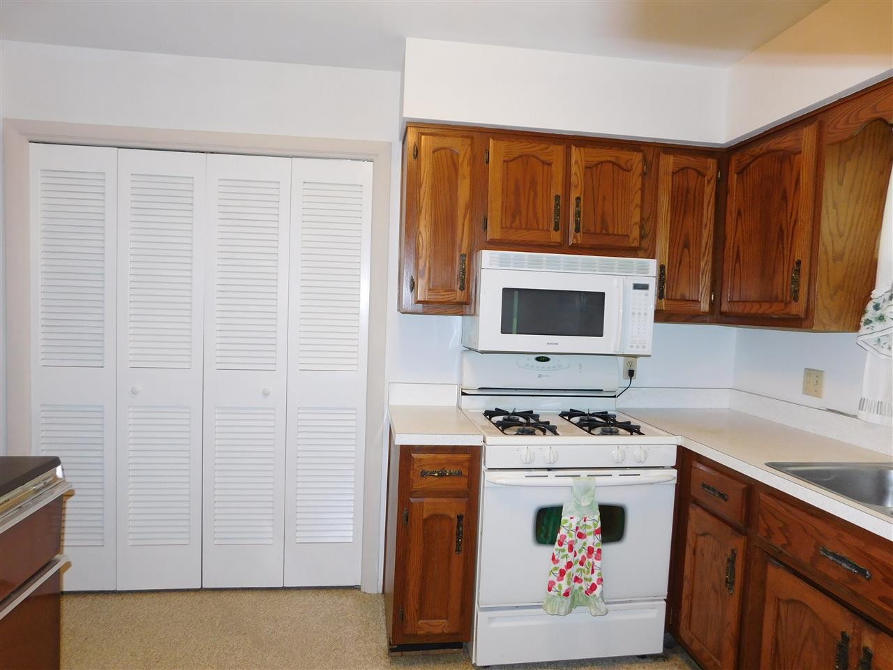 1209 Stogdill Road Bluffton, IN 46714 - Photo 11 of 36 Gallery Image 11