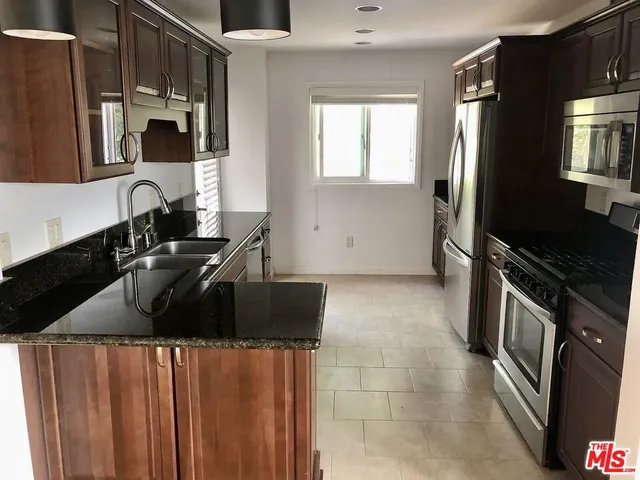 $2,525 | 11339 Venice Blvd., Unit 4, Los Angeles, CA 90066