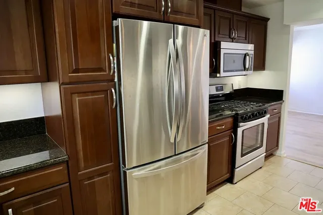 $2,525 | 11339 Venice Blvd., Unit 4, Los Angeles, CA 90066