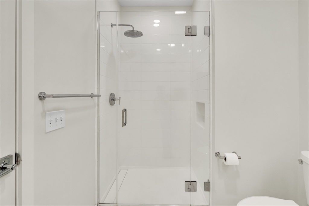 191 Washington Street, Unit 421 Boston, MA 02135 - Photo 10 of 42