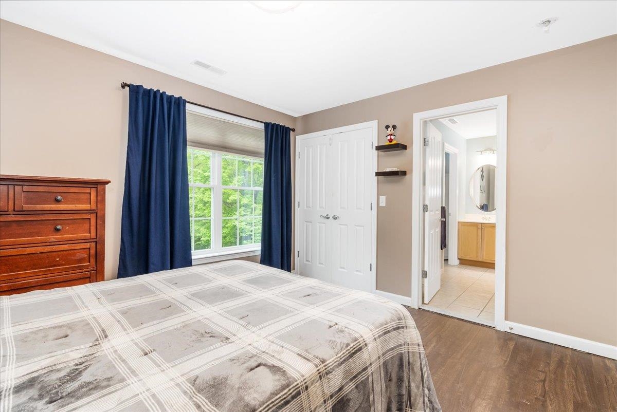 40 Pondfield Road Bedford, NH 03110 - Photo 21 of 38