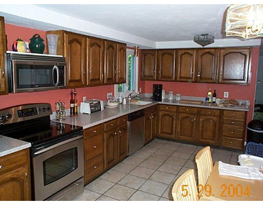 11 3rd Road Hopkinton, MA 01748 - Photo 19 of 23 Gallery Image 19