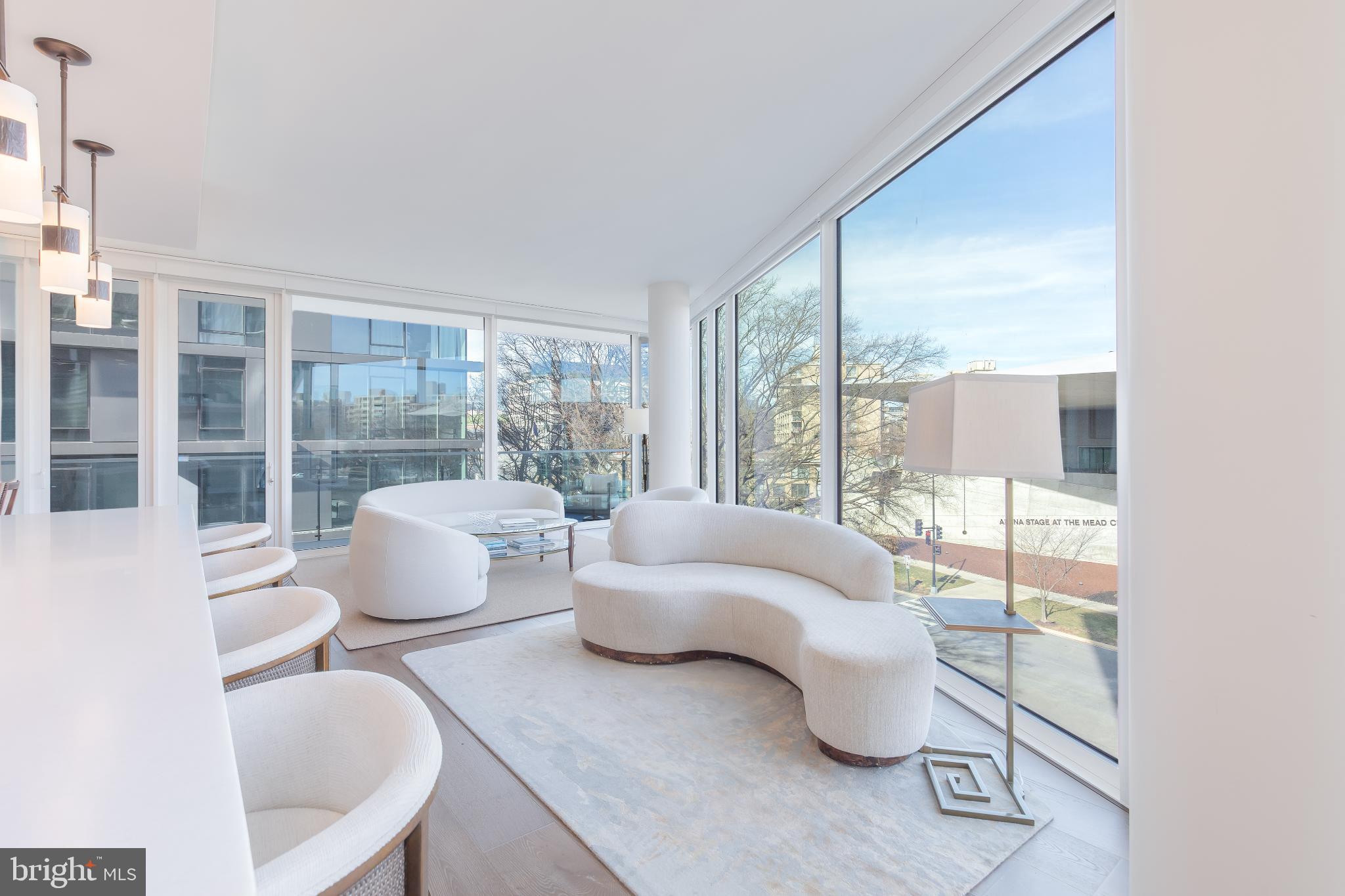 601 Wharf Street Southwest, Unit 412 Washington, DC 20024 - Photo 4 of 38 Bright, living area with panoramic views.