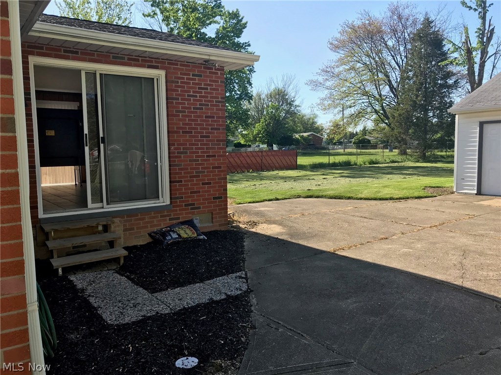 12926 West Sprague Road Cleveland, OH 44130 - Photo 3 of 22 Gallery Image 3