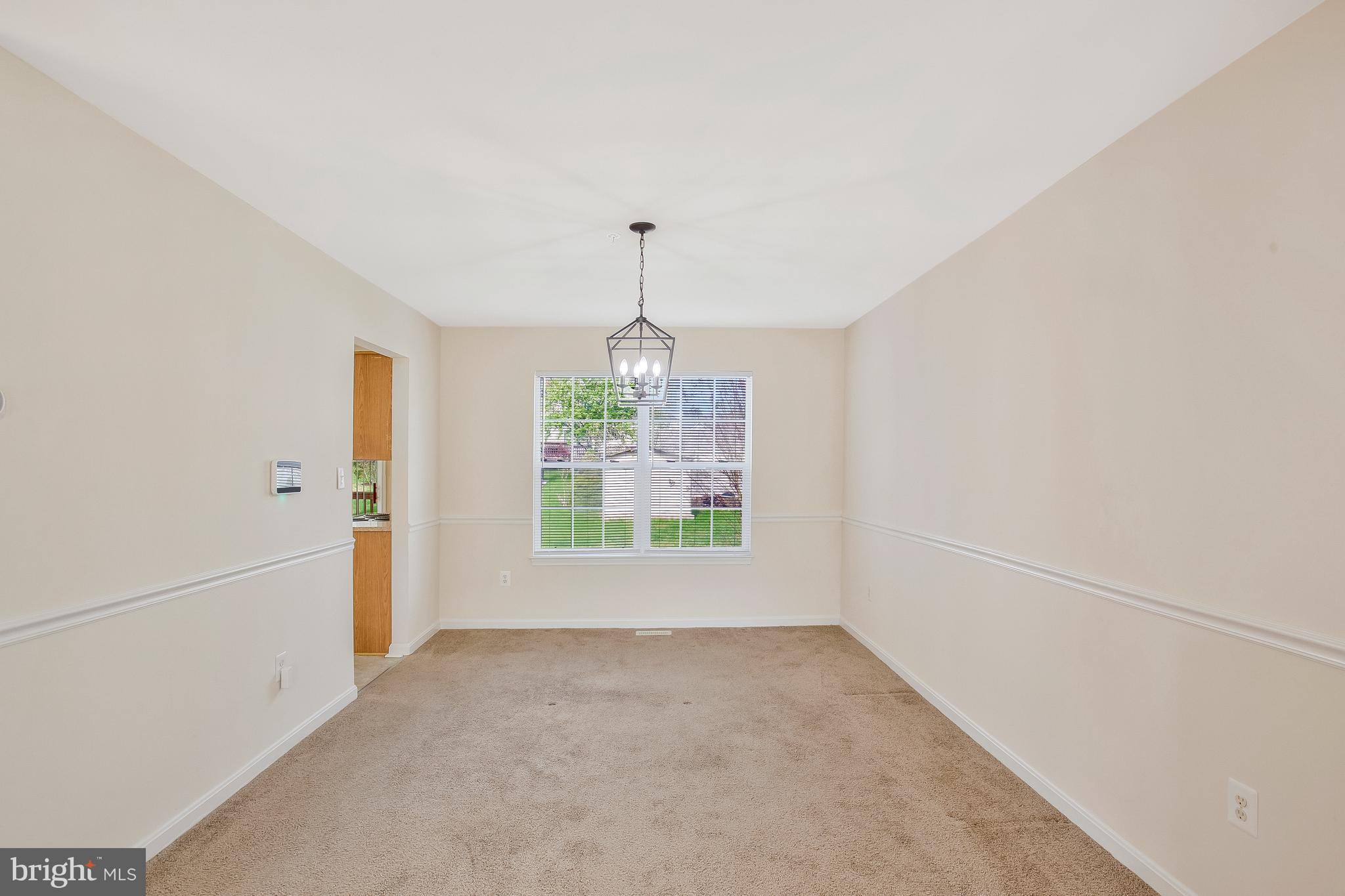 15213 Jenkins Ridge Road Bowie, MD 20721 - Photo 9 of 68 Dining Room