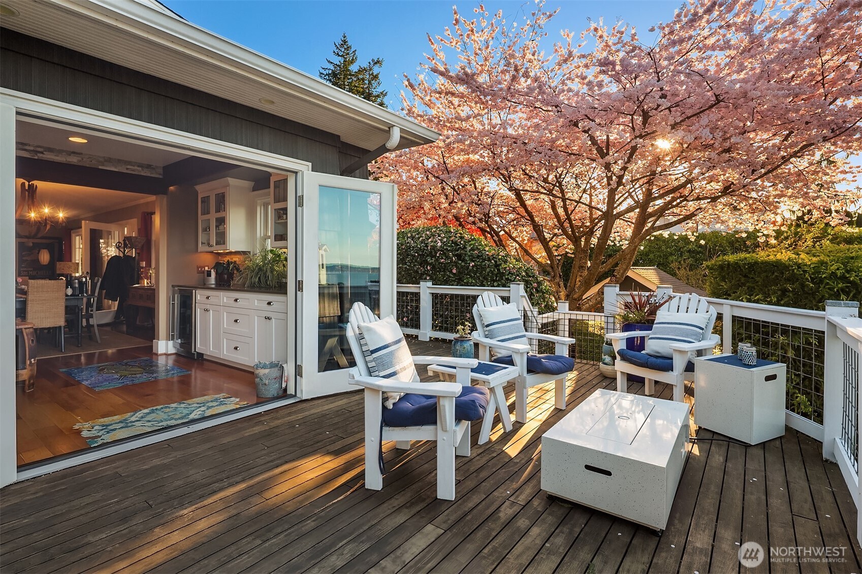 9225 Olympic View Drive Edmonds, WA 98020 - Photo 12 of 39
