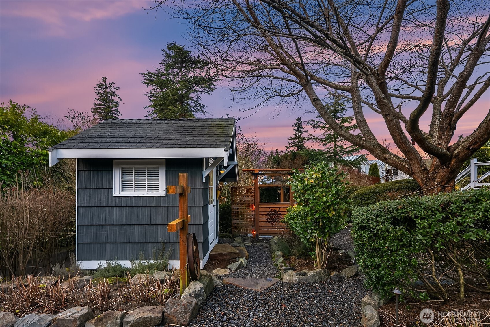 9225 Olympic View Drive Edmonds, WA 98020 - Photo 38 of 39