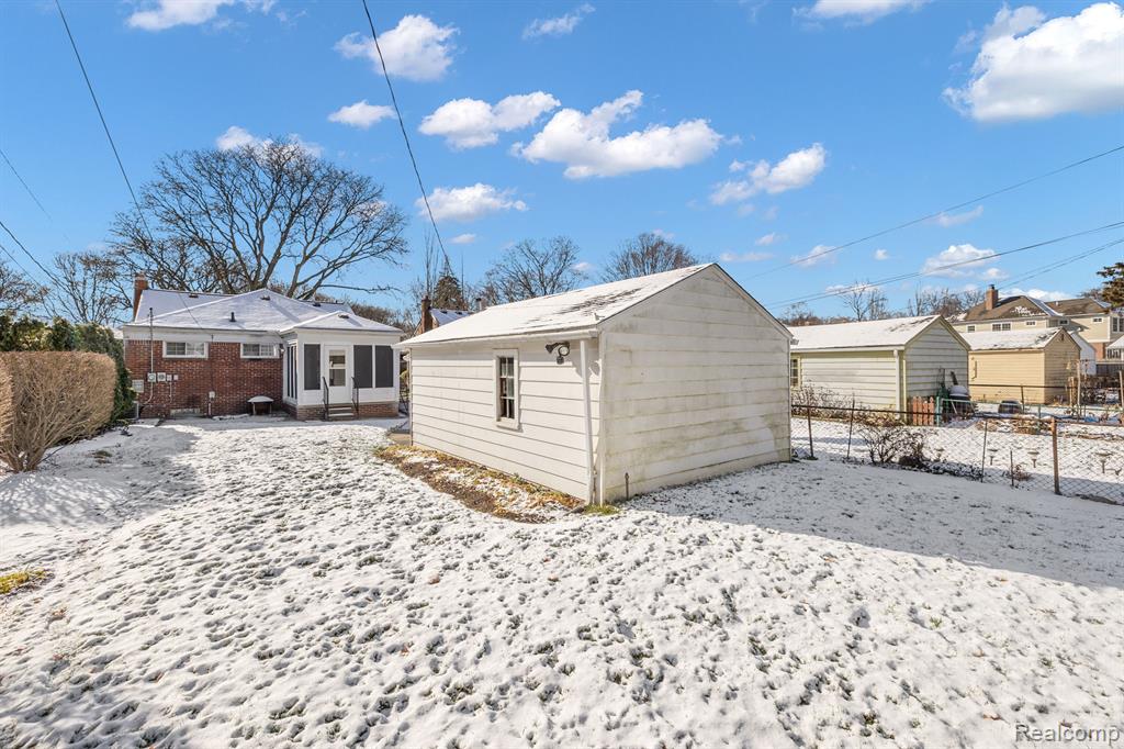 1581 Cheltenham Road Birmingham, MI 48009 - Photo 25 of 29