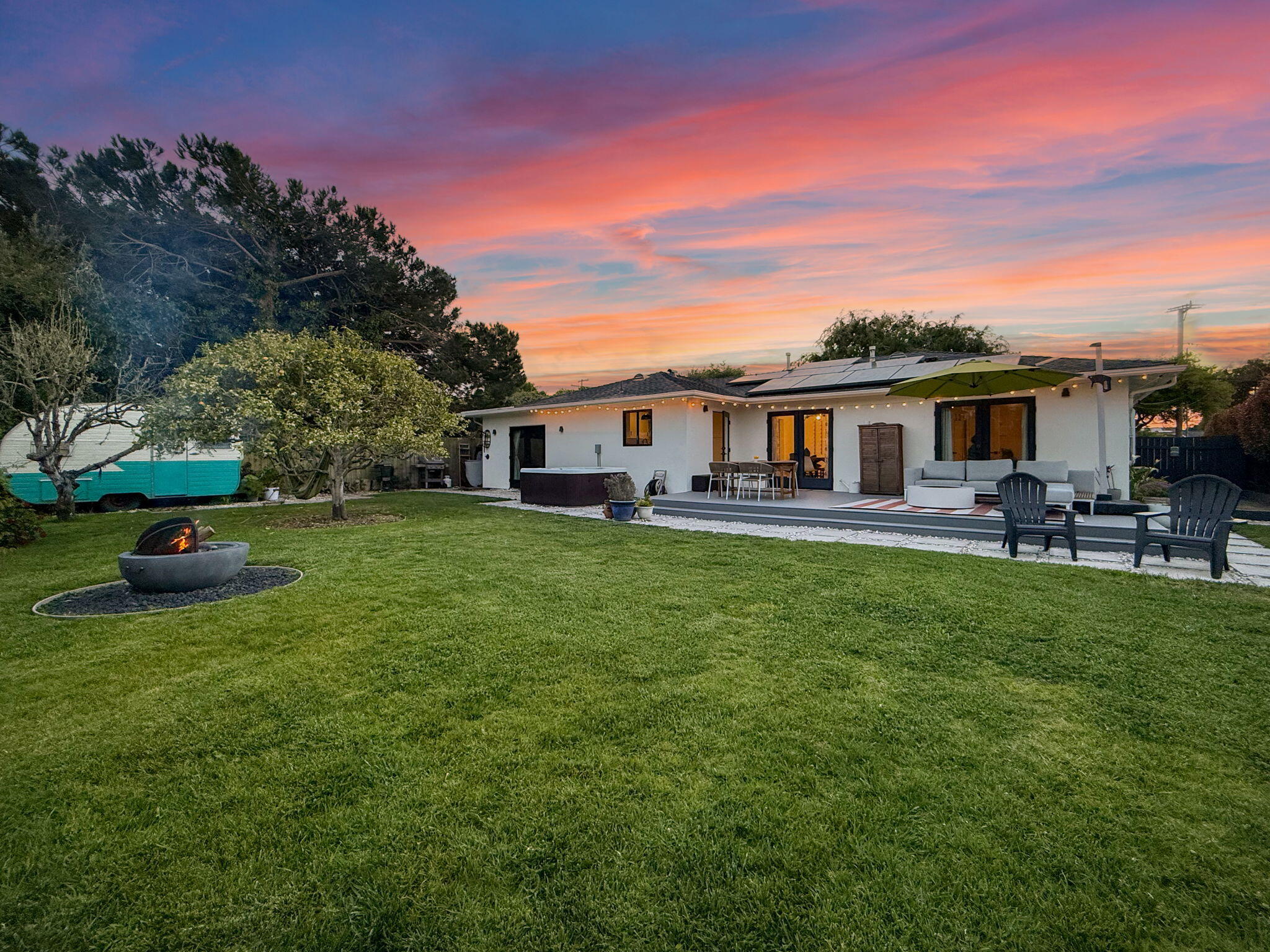 308 Cooper Road Santa Barbara, CA 93109 - Photo 29 of 29 Exterior Twilight