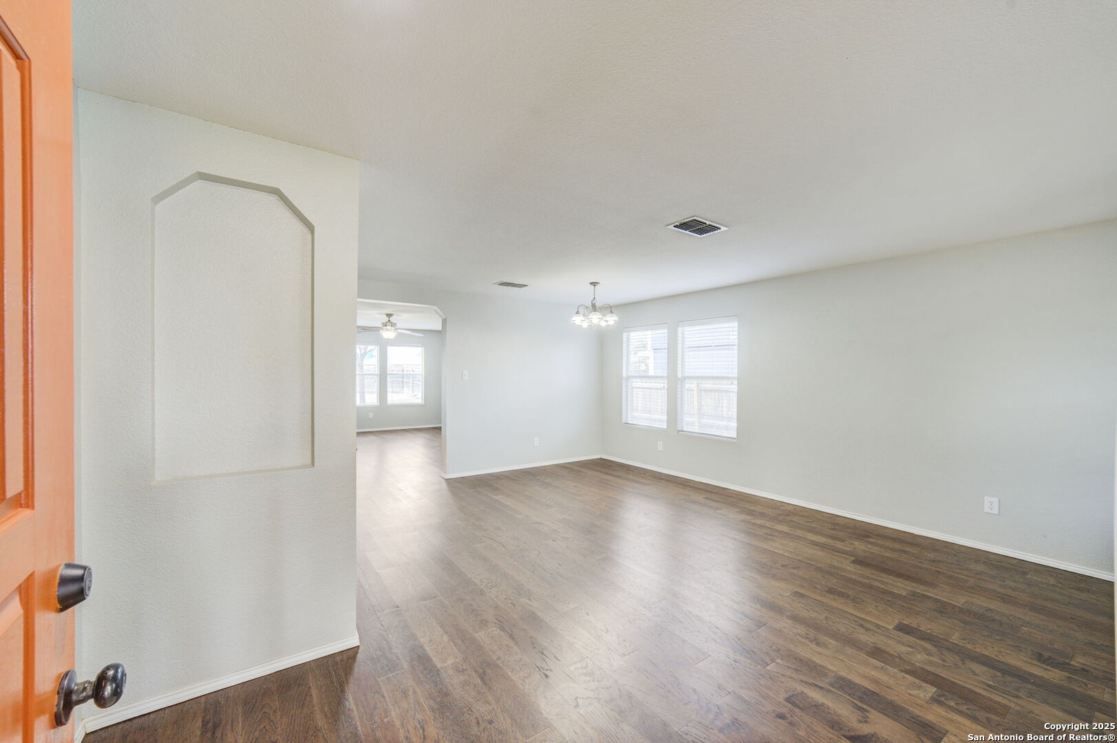 205 Rustic Acres Selma, TX 78154 - Photo 5 of 45