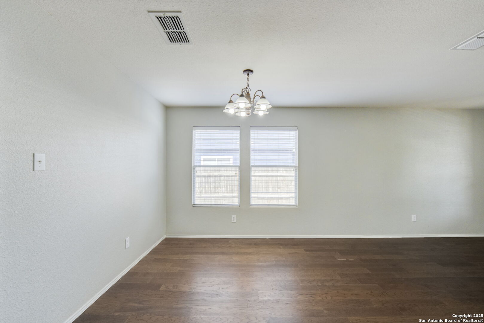 205 Rustic Acres Selma, TX 78154 - Photo 10 of 45