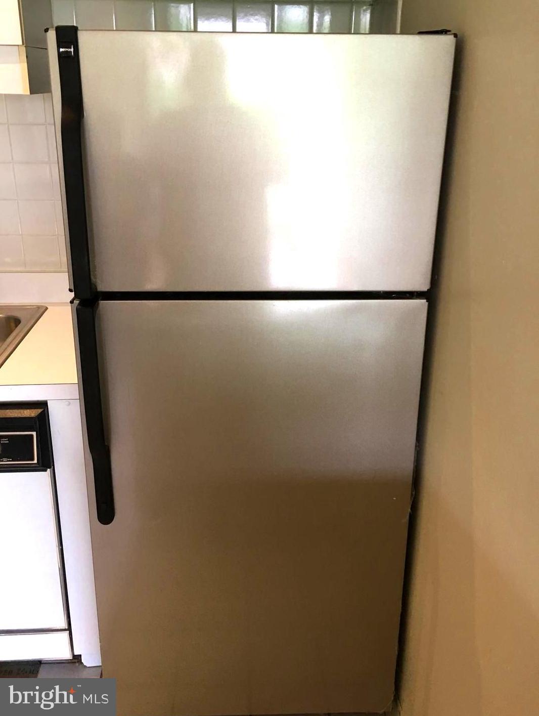 1301 South Arlington Ridge Road, Unit 203 Arlington, VA 22202 - Photo 17 of 31 Stainless steel refridgerator
