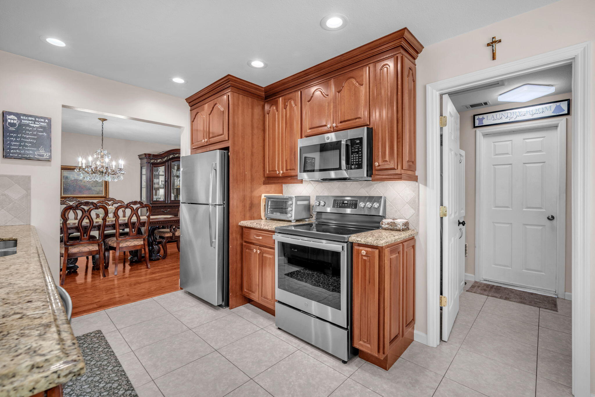 9341 Southwest 1st Place Boca Raton, FL 33428 - Photo 17 of 49 38-web-or-mls-DSC06549