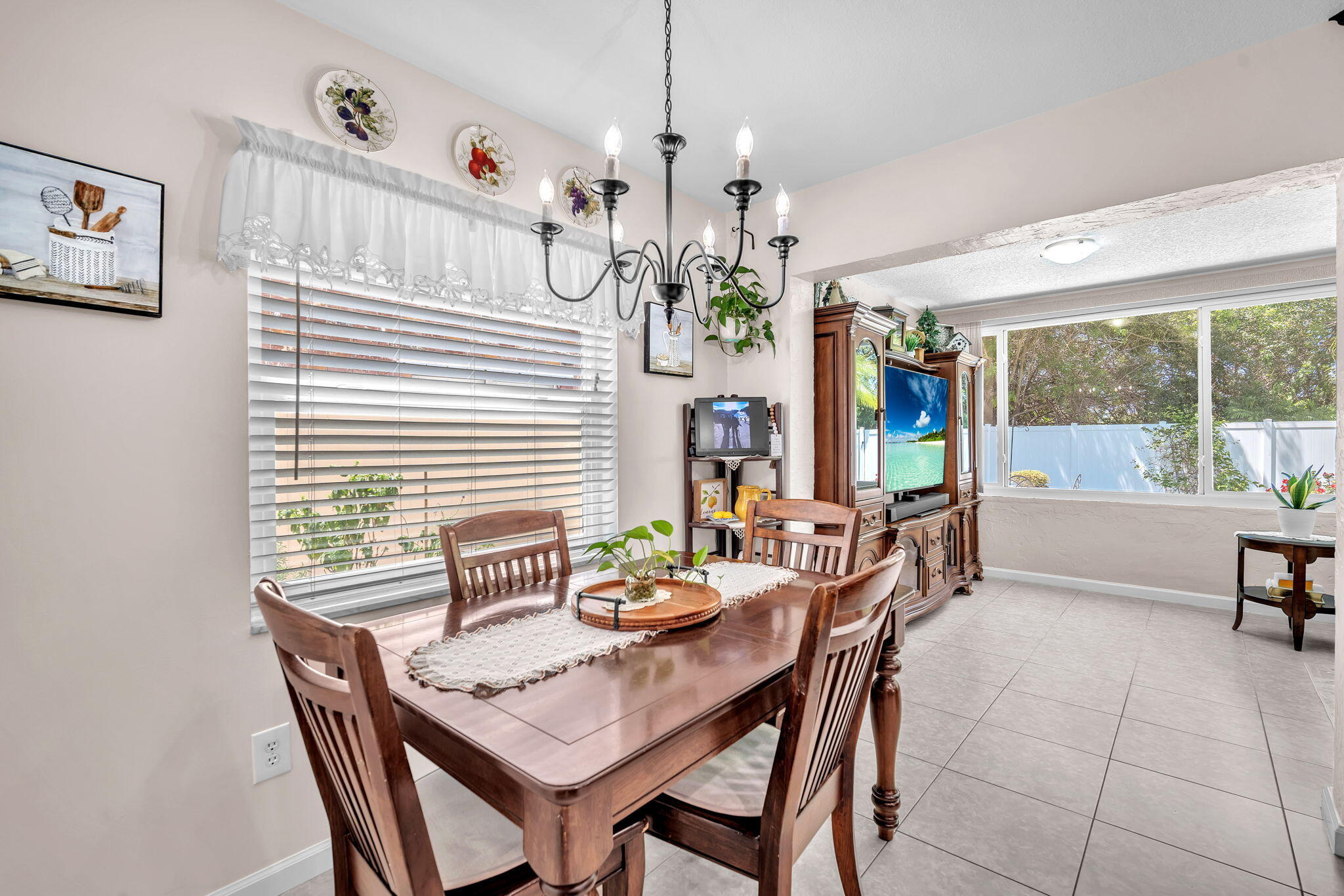 9341 Southwest 1st Place Boca Raton, FL 33428 - Photo 20 of 49 41-web-or-mls-DSC06561