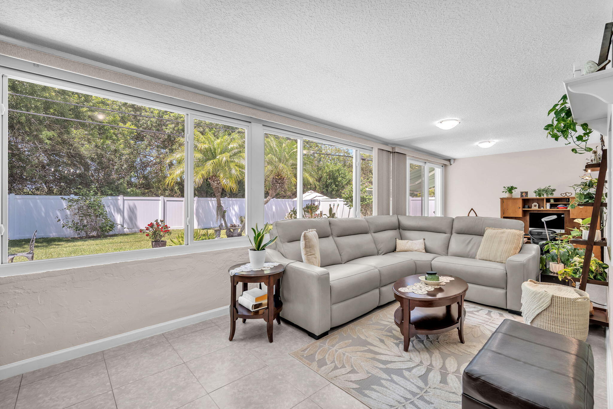 9341 Southwest 1st Place Boca Raton, FL 33428 - Photo 21 of 49 42-web-or-mls-DSC06565