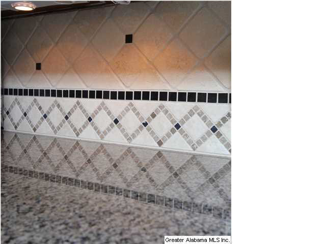 761 Gable Drive Center Point, AL 35215 - Photo 7 of 20