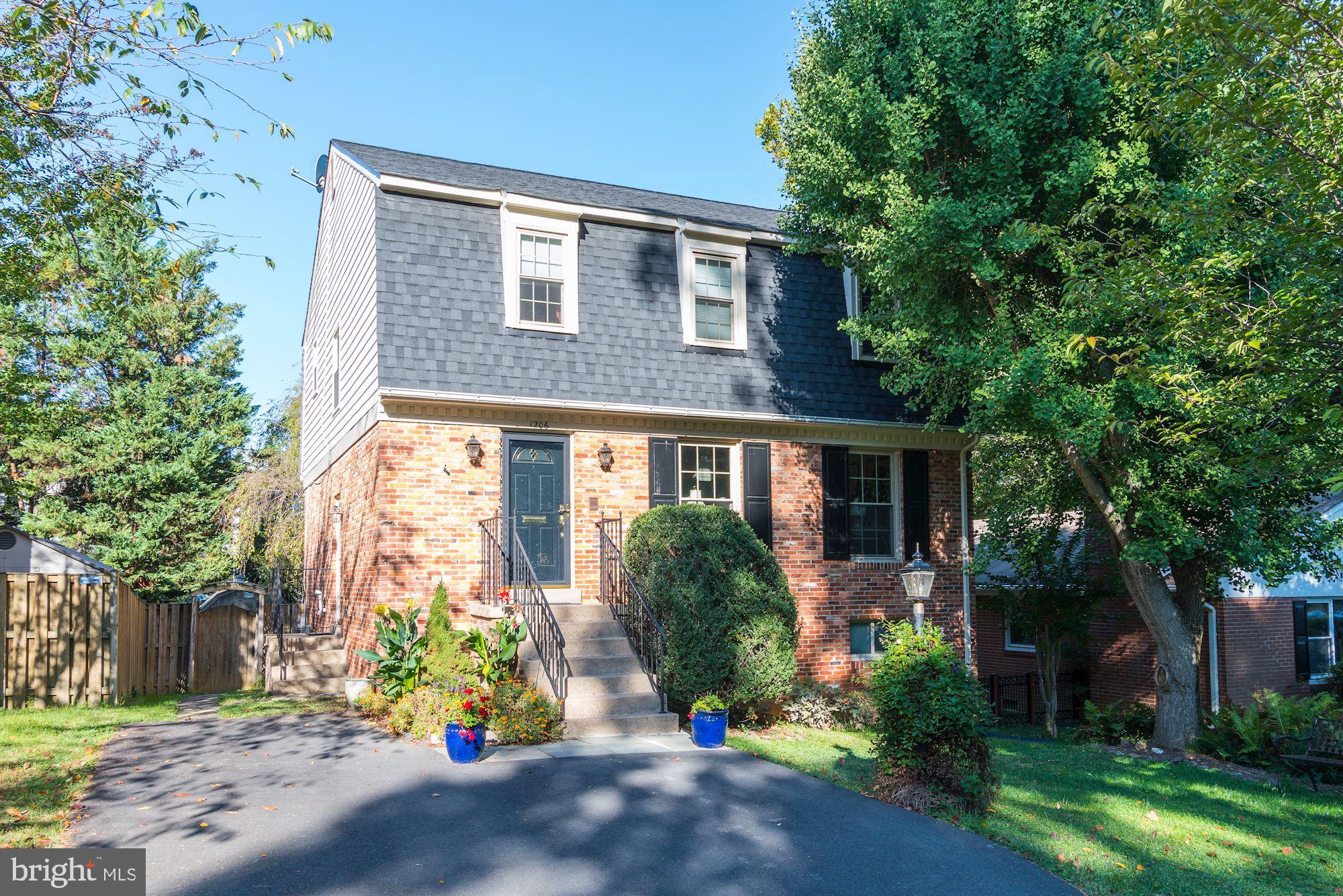 1206 Kensington Road McLean, VA 22101 - Photo 1 of 31 Exterior - Front