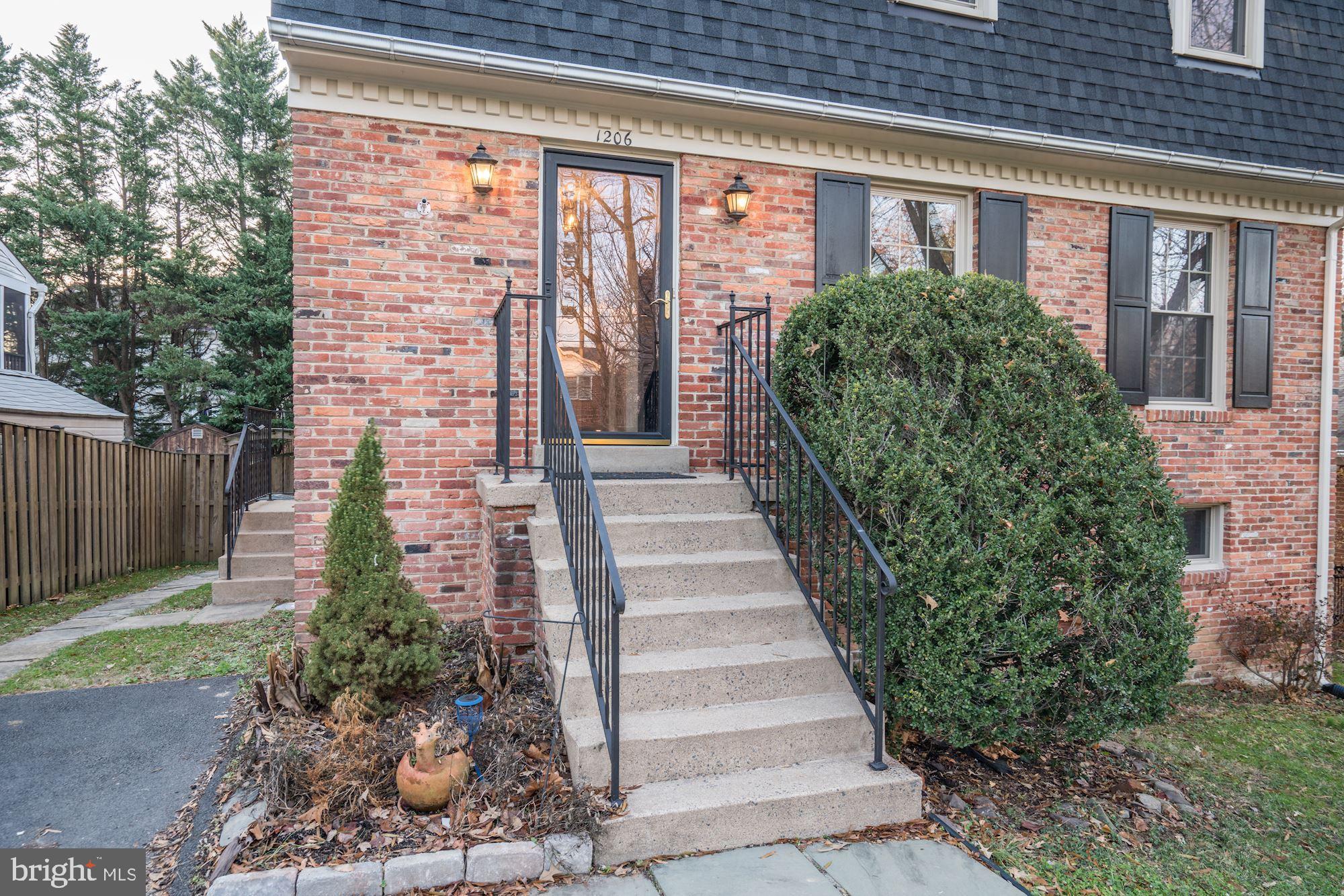 1206 Kensington Road McLean, VA 22101 - Photo 2 of 31 Exterior - Front