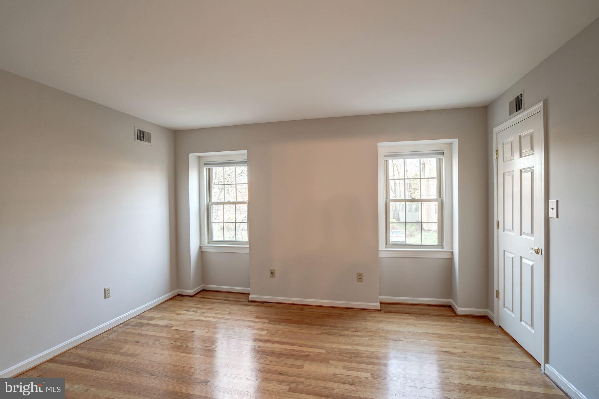 1206 Kensington Road McLean, VA 22101 - Photo 19 of 31 Bedroom 3