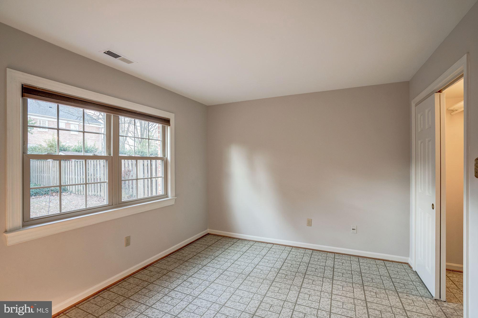 1206 Kensington Road McLean, VA 22101 - Photo 25 of 31 Bedroom 4