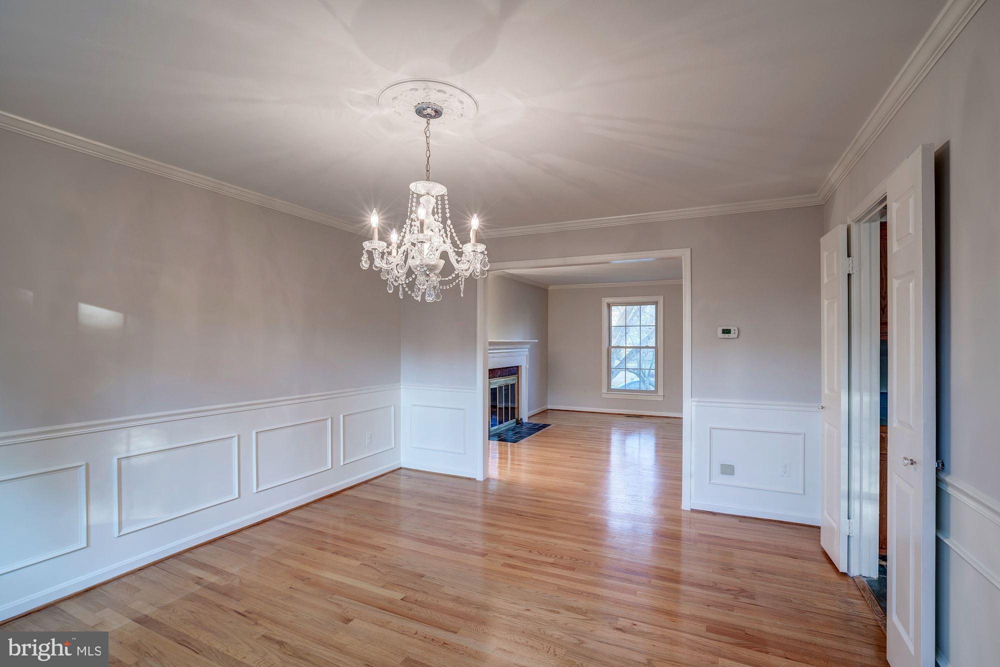 1206 Kensington Road McLean, VA 22101 - Photo 8 of 31 Dining Room