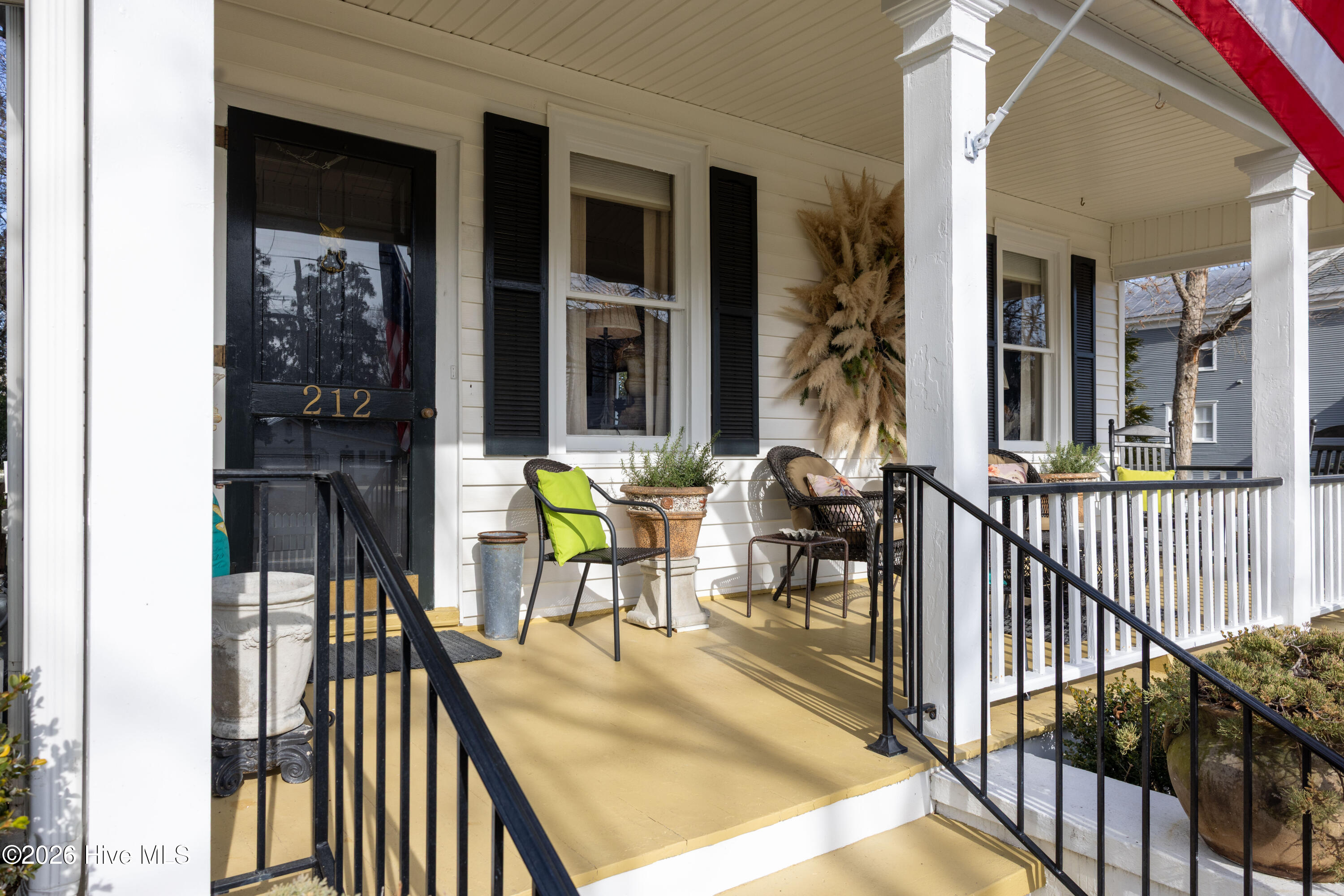 212 West Queen Street Edenton, NC 27932 - Photo 4 of 37 3.