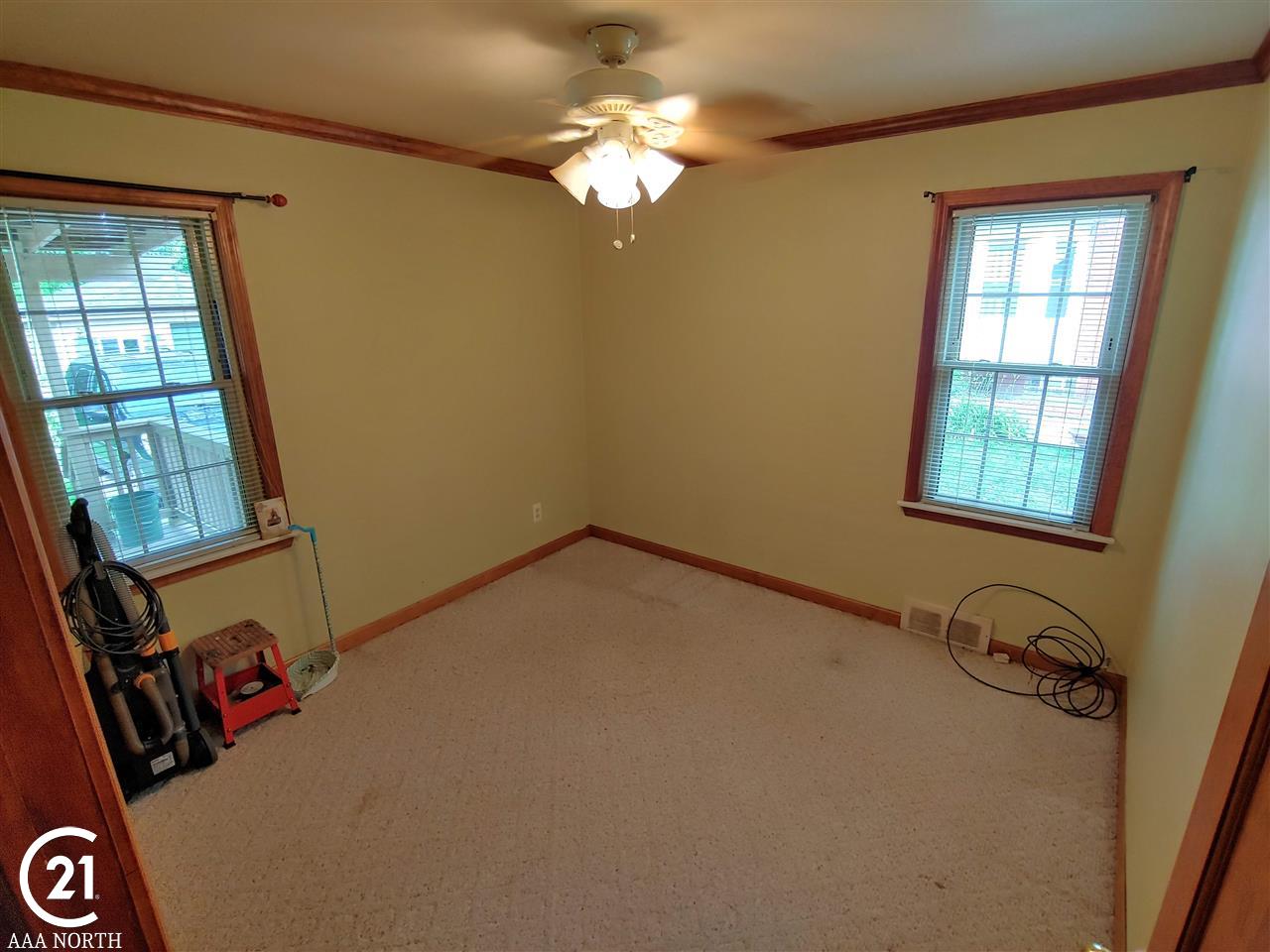 210 Riverside Drive Mount Clemens, MI 48043 - Photo 18 of 46 31385711-17.JPG