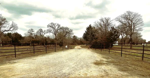 $319,000 | 1741 Lange Road, Ledbetter, TX 78946