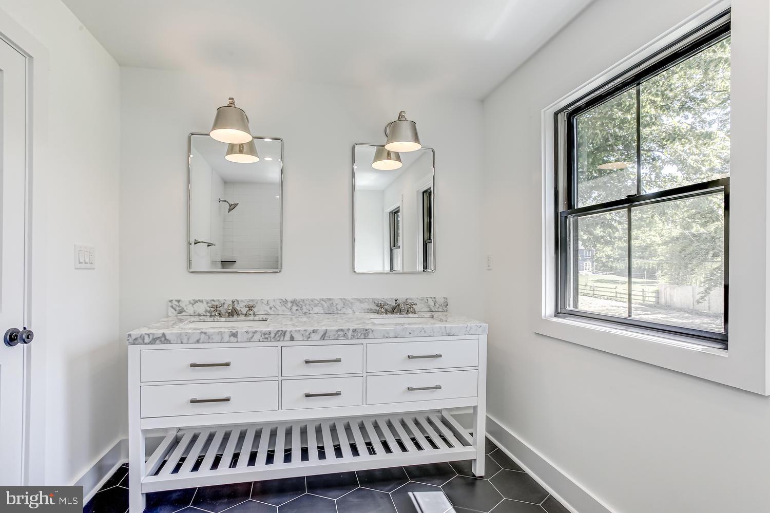 1210 Pinewood Road Villanova, PA 19085 - Photo 25 of 43