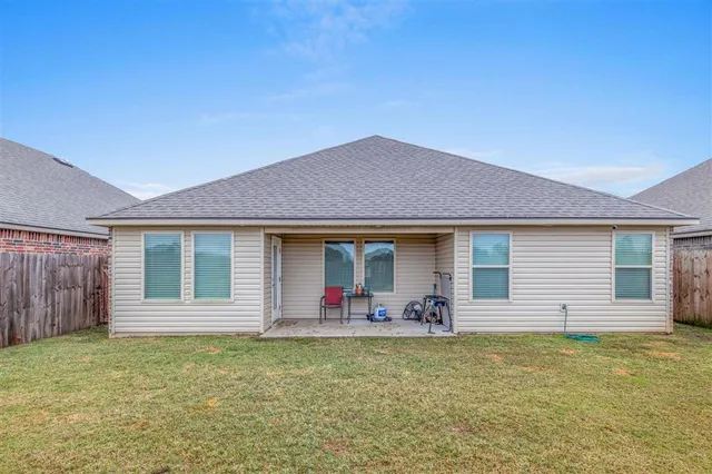 $205,000 | 4053 Canary Place, Jennings, LA 70546