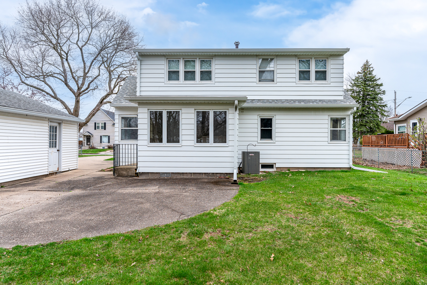 2421 4th Street Moline, IL 61265 - Photo 27 of 27