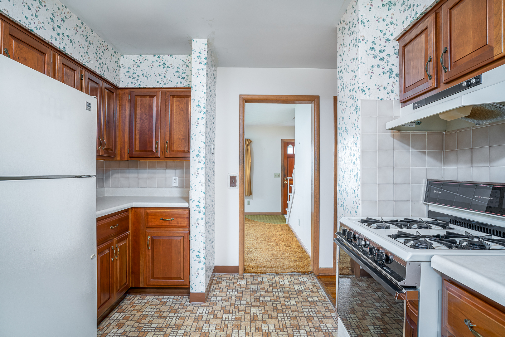 2421 4th Street Moline, IL 61265 - Photo 4 of 27