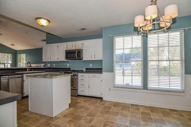 $2,250 | 205 Alydar Court, Summerville, SC 29483