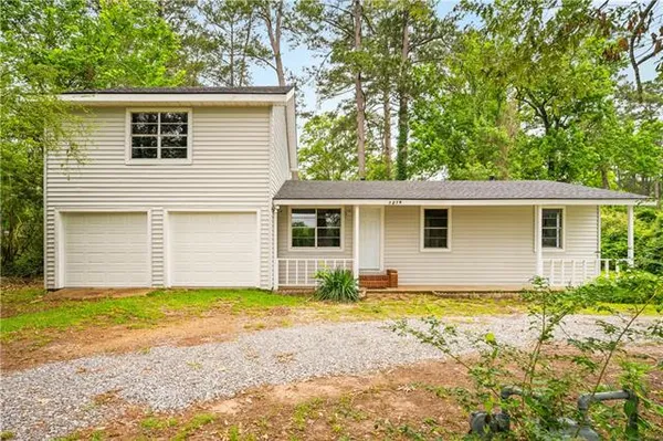 $220,000 | 1219 Paradise Road, Ball, LA 71405