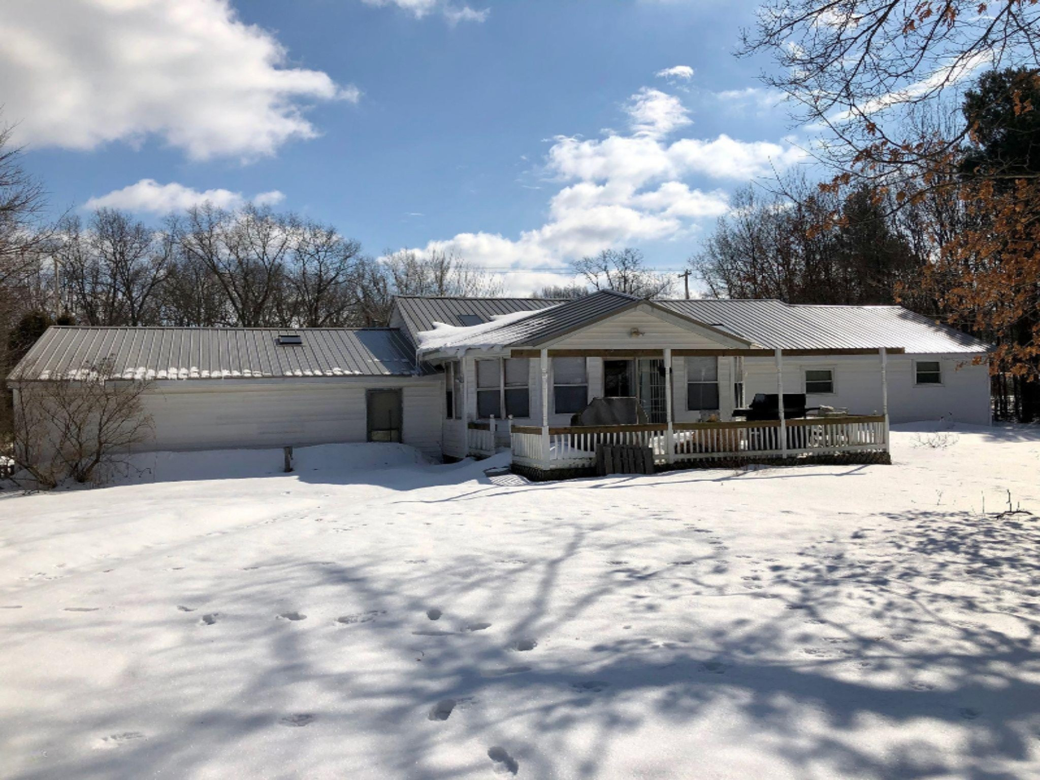 1191 South Brooks Road Muskegon, MI 49442 - Photo 16 of 41 53761911_2411004085577545_52224930100166
