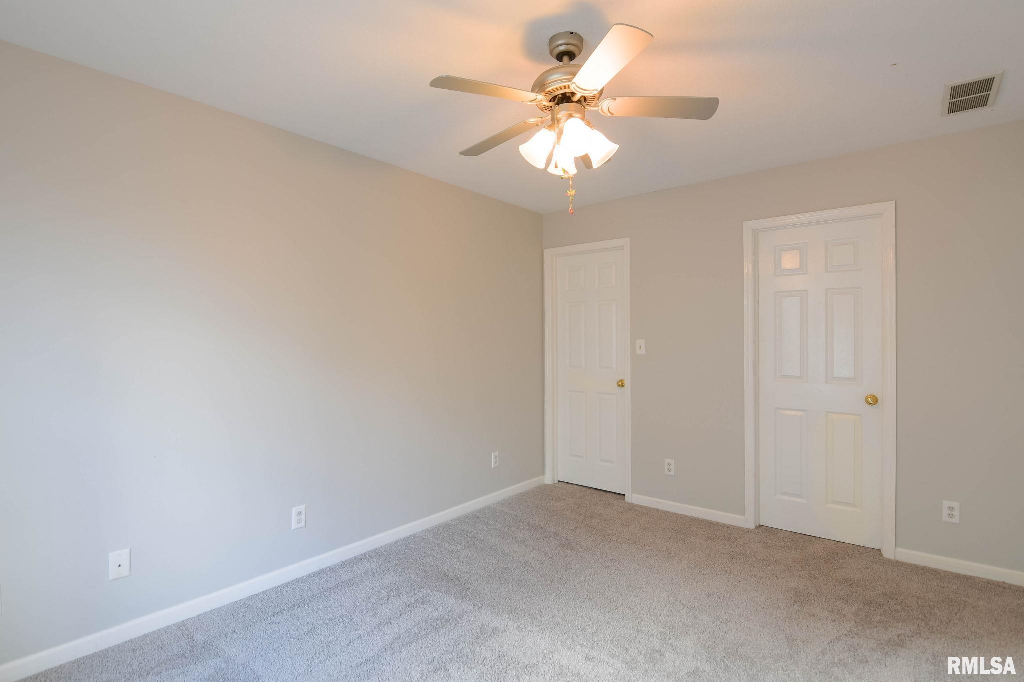 2890 Grove Court Decatur, IL 62521 - Photo 25 of 34