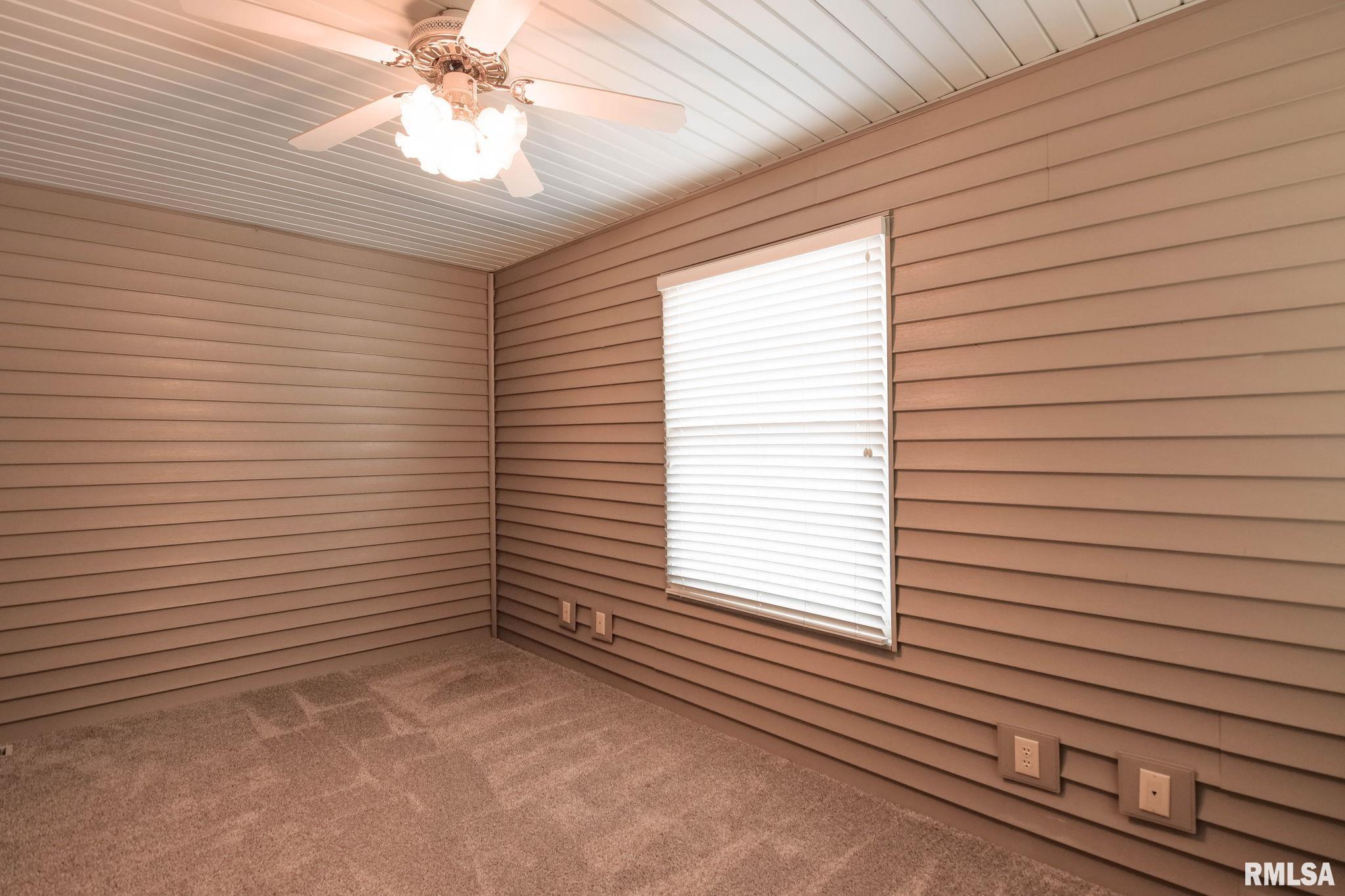 2890 Grove Court Decatur, IL 62521 - Photo 28 of 34