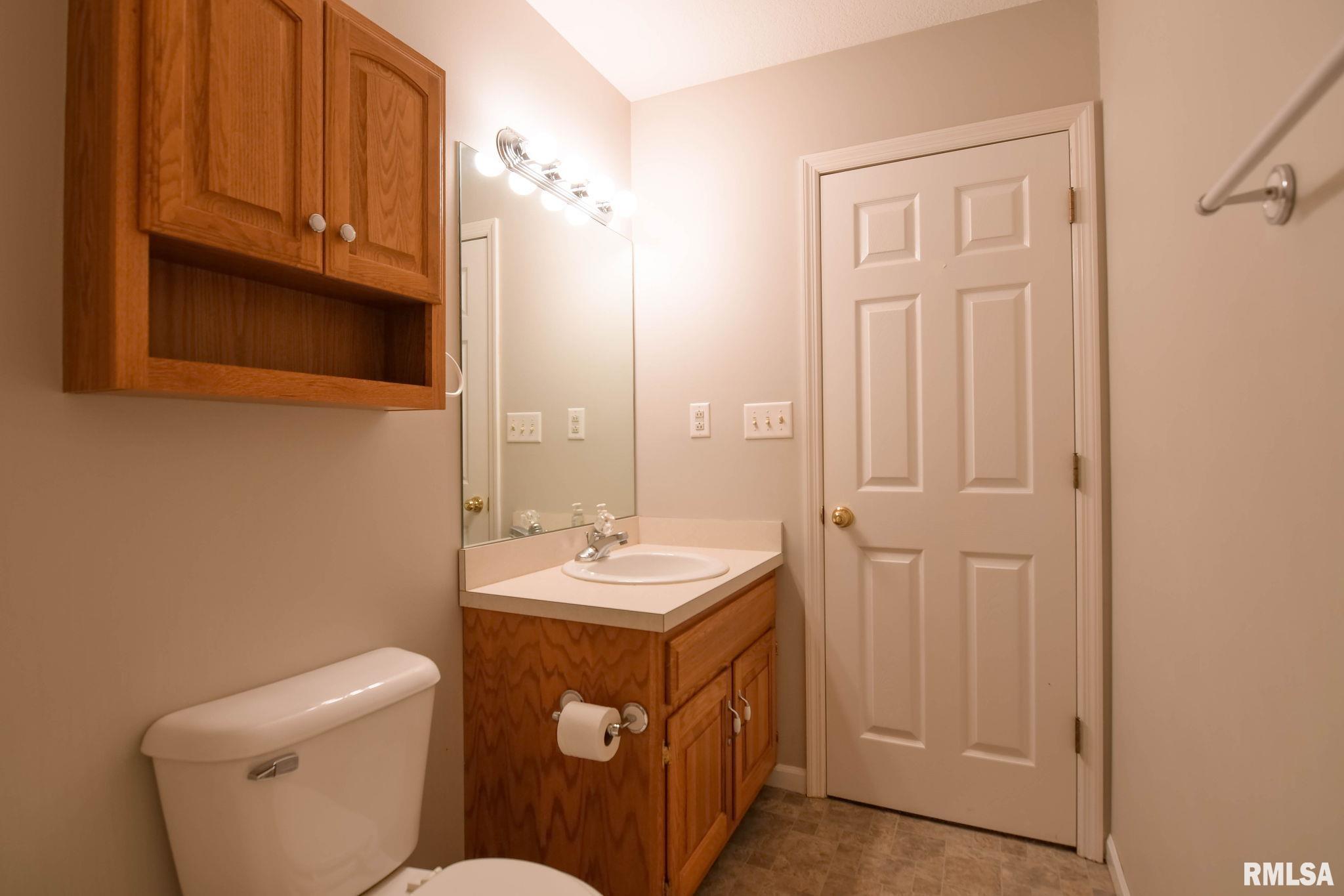 2890 Grove Court Decatur, IL 62521 - Photo 31 of 34