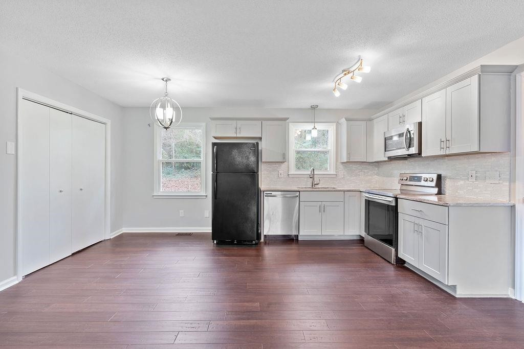 515 Dacian Road Raleigh, NC 27610 - Photo 7 of 21 Photo 7