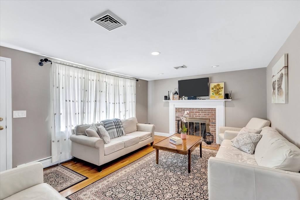 48 Bridgets Path Barnstable, MA 02632 - Photo 6 of 32 Gallery Image 6