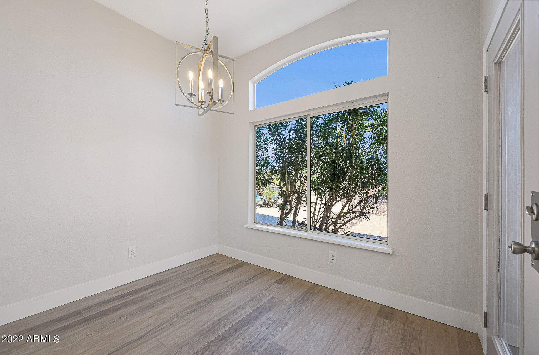 735 South Del Rancho Mesa, AZ 85208 - Photo 12 of 37 Eat in kitchen